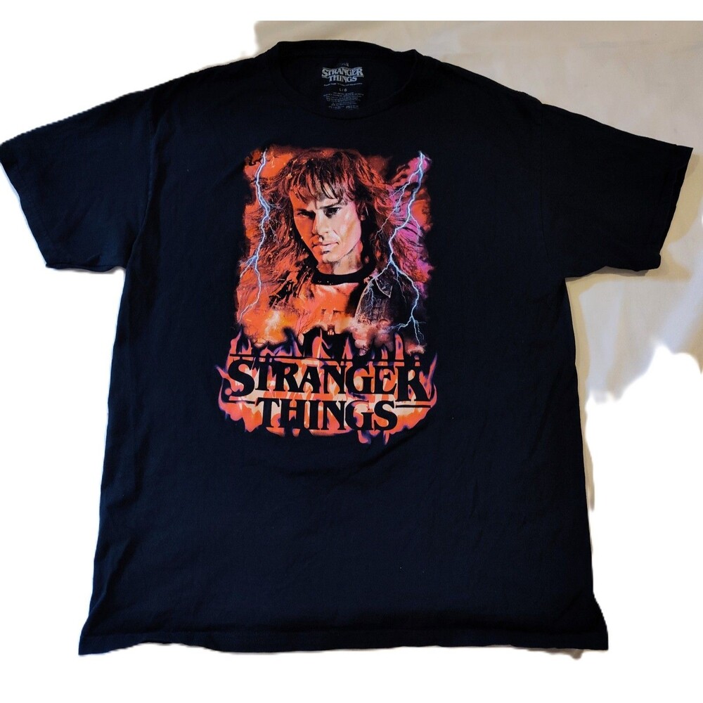 Official Netflix Stranger Things Eddie Munson Graphic Poster T-Shirt Size Large